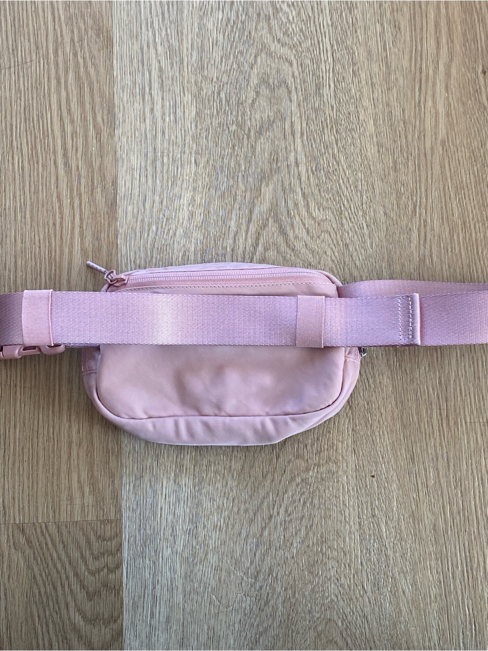 lululemon Everywhere Belt Bag 1L Pink Pastel - Picture 4 of 13